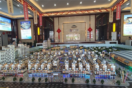 城东七彩阳光城3室2厅送储，121.5m2出售